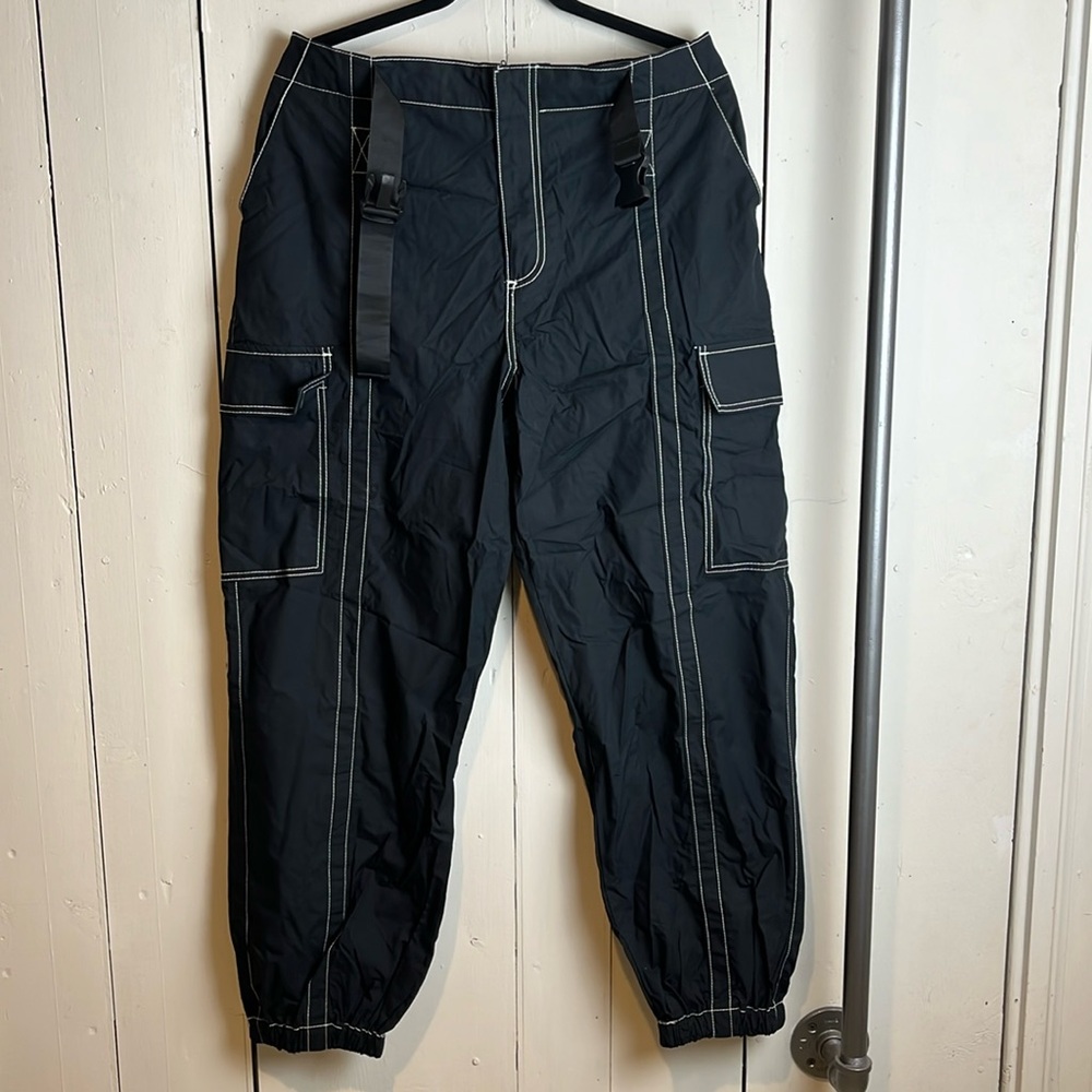 Forever 21 Belt Cargo Joggers pants black size XL